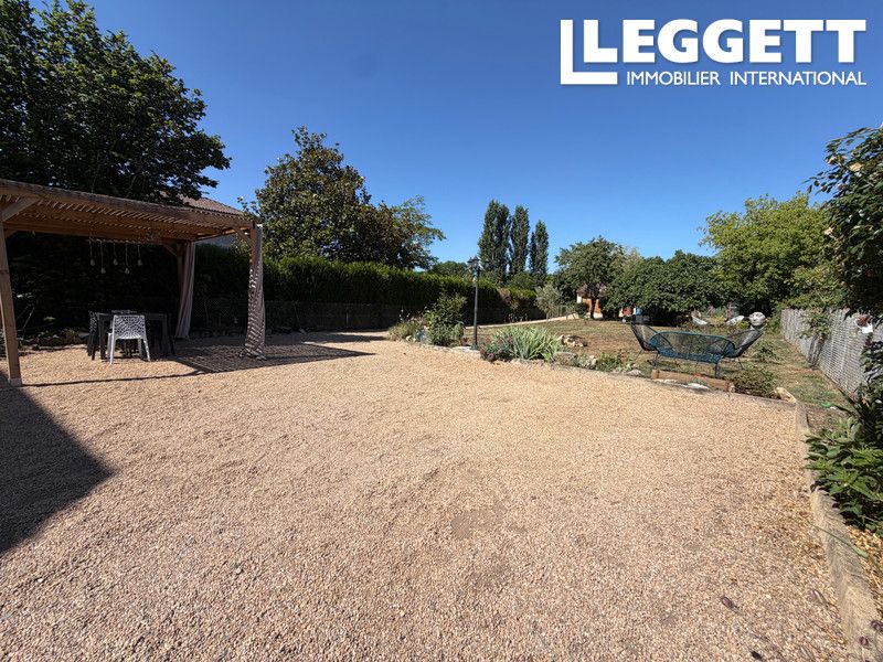 Property photo 3 of 10
