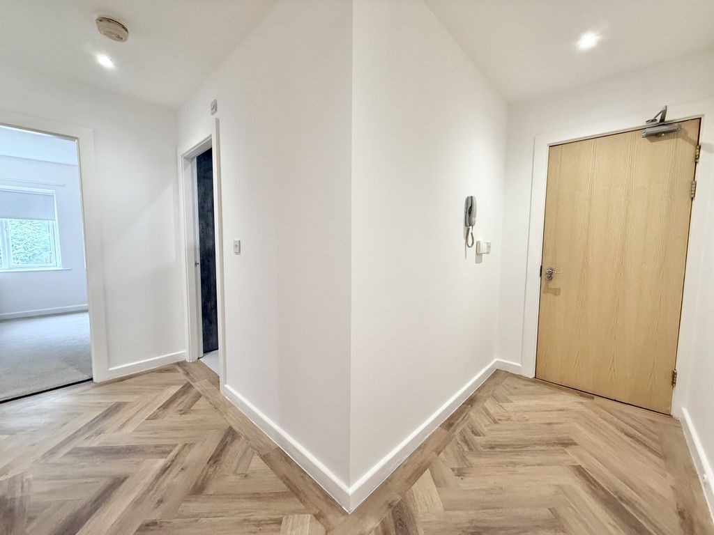 Property photo 2 of 16 Img_2904