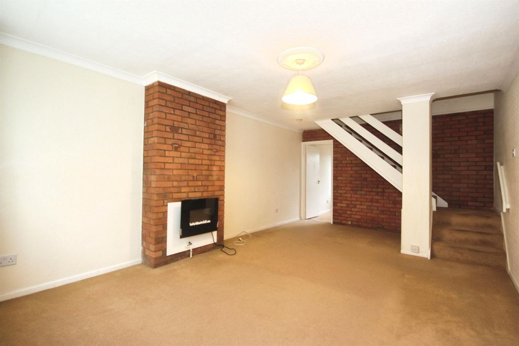Property photo 2 of 12 Lounge