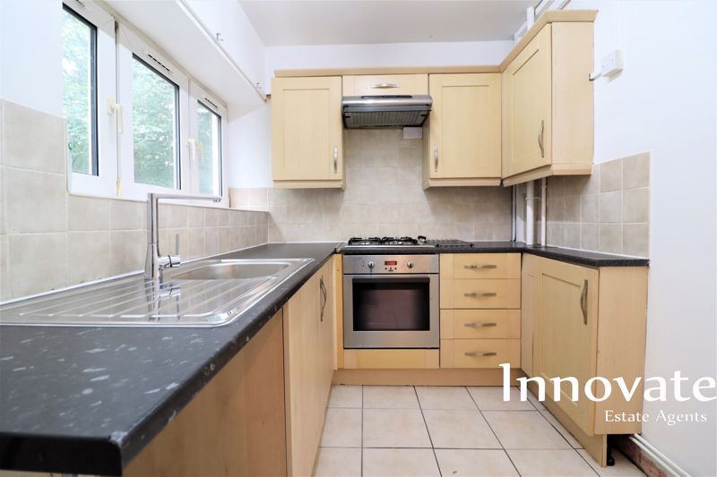 Property photo 3 of 6 Photo 7