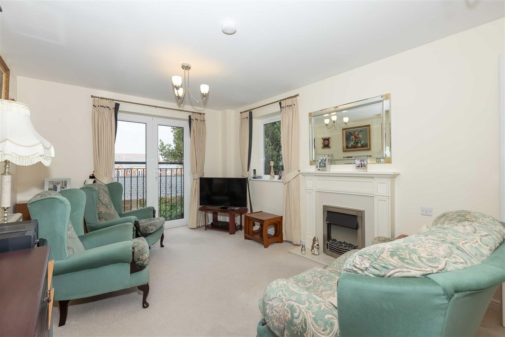 Property photo 3 of 15 Amelia Court_2.Jpg