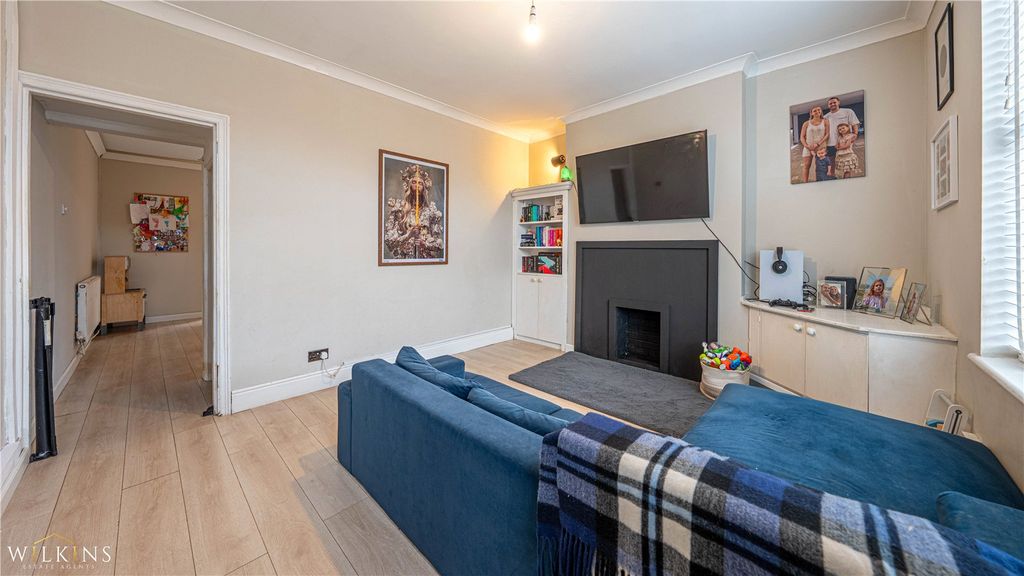 Property photo 3 of 29 Picture No. 23