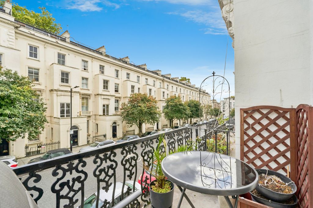 Property photo 2 of 20 1886405-19