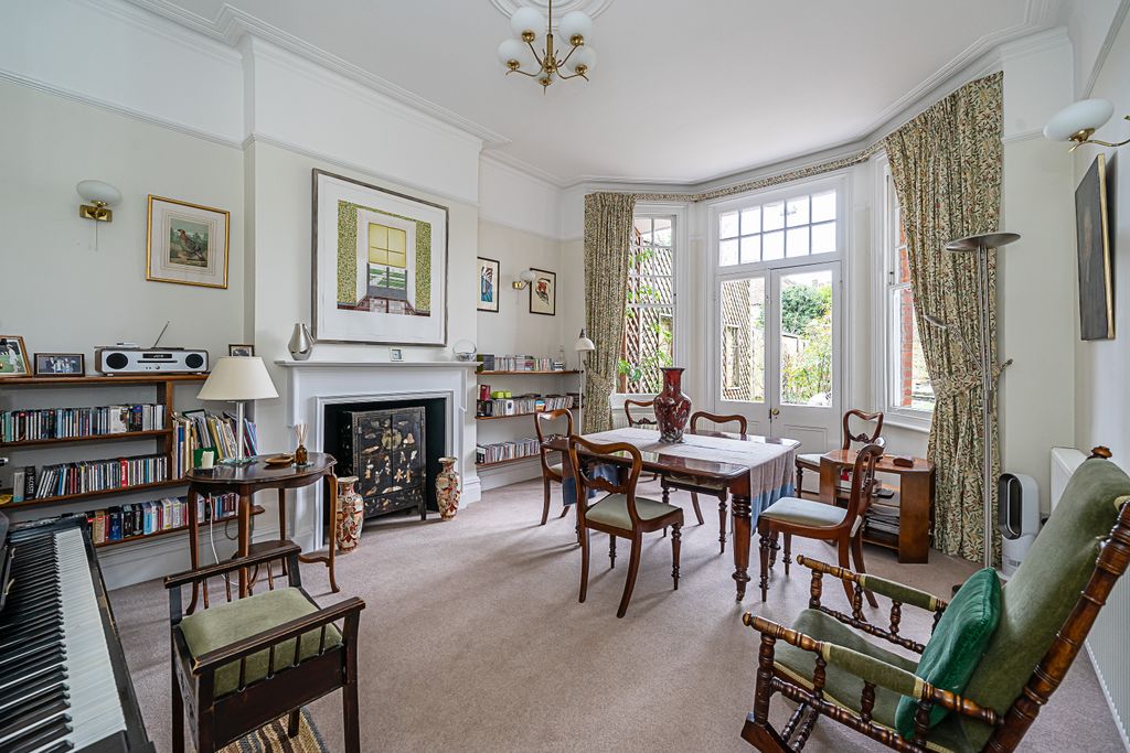 Property photo 2 of 15