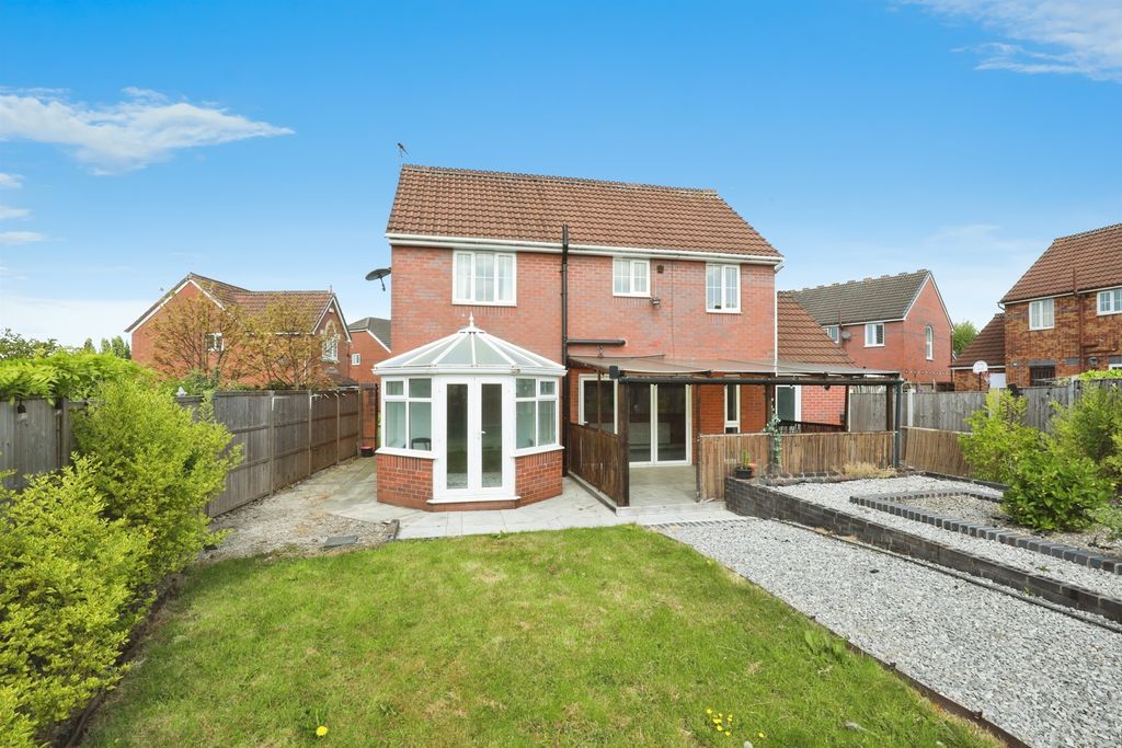 Property photo 2 of 17