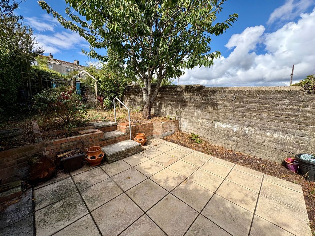 Property photo 3 of 22