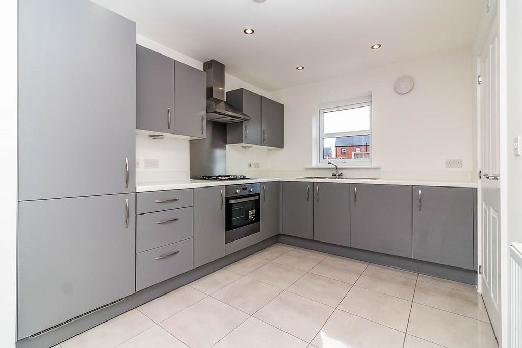 Property photo 3 of 8 Picture No. 04