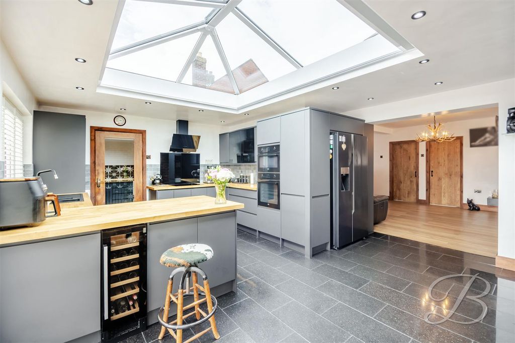 Property photo 3 of 29 Ccltd-1.Jpg