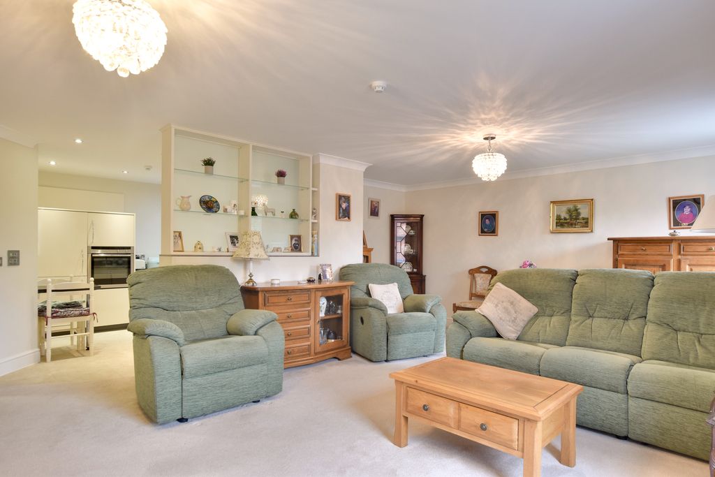 Property photo 2 of 19 Dsc_0013-Dsc_0015