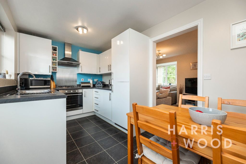 Property photo 2 of 22 4503456