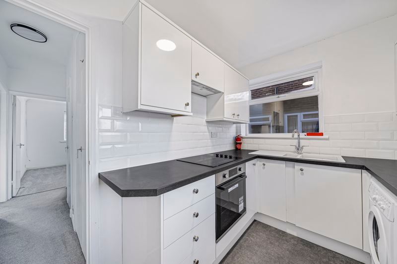 Property photo 3 of 12 Kitchen