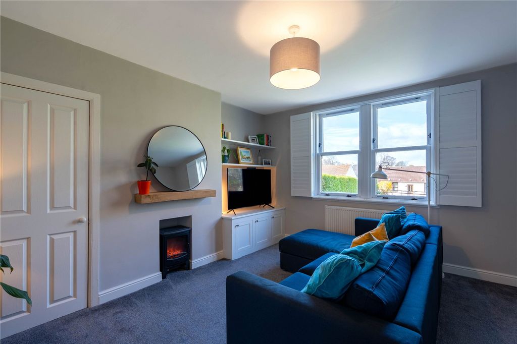 Property photo 3 of 27 16 John Knox Road