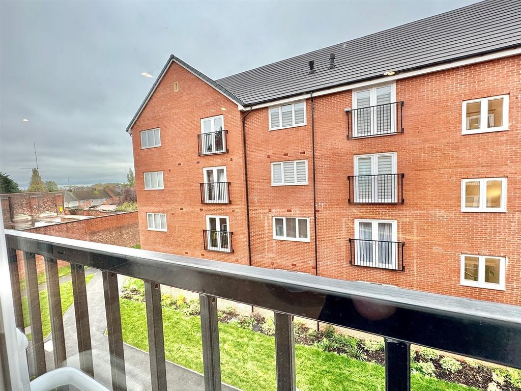 Property photo 2 of 12 Juliet Balcony.Jpg