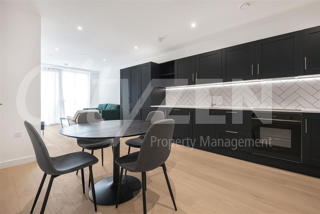 Property photo 3 of 33 Kitchen/Dining Area (Actual Flat)
