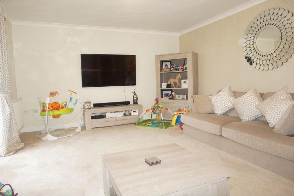 Property photo 3 of 11 Photo 3