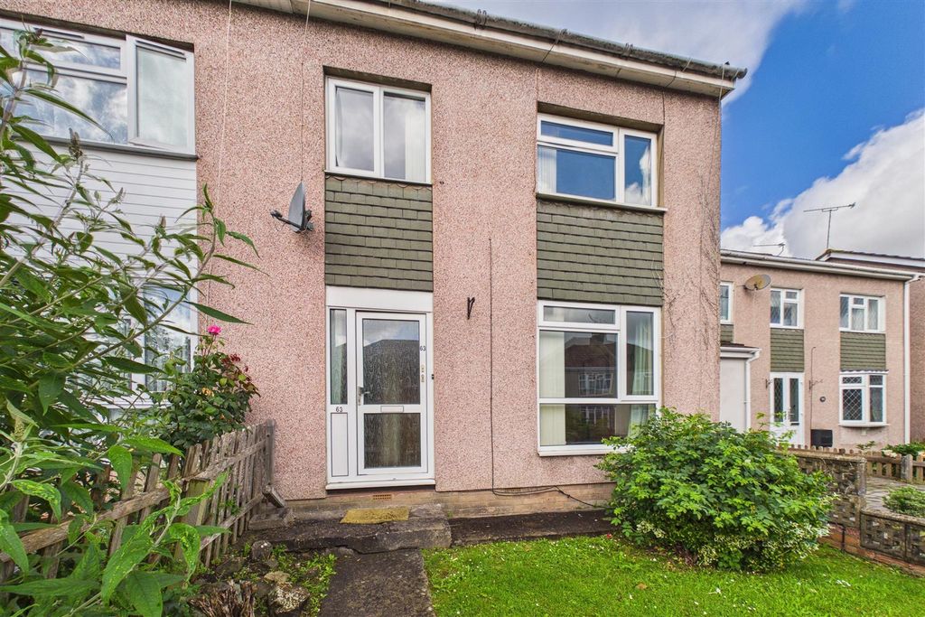 Property photo 2 of 30 63 Grimsbury Road, Kingswood, Bristol Bs15 9Sd | F