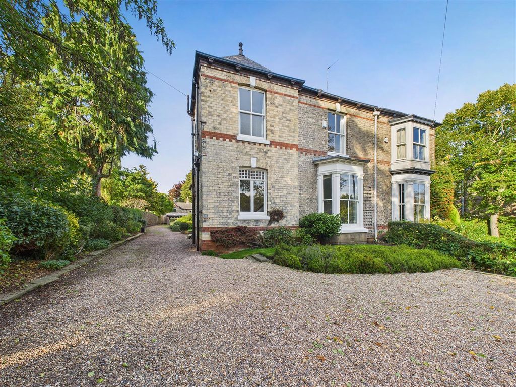 Property photo 1 of 17 Cam05193G0-Pr0054-Still002.Jpg