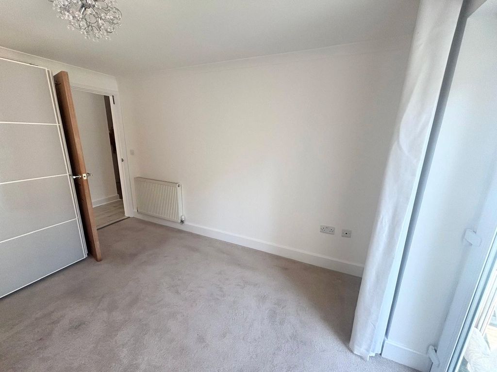 Additional image 16 of 3 bed flat for saleOld Teignmouth Road, Dawlish, Devon EX7
