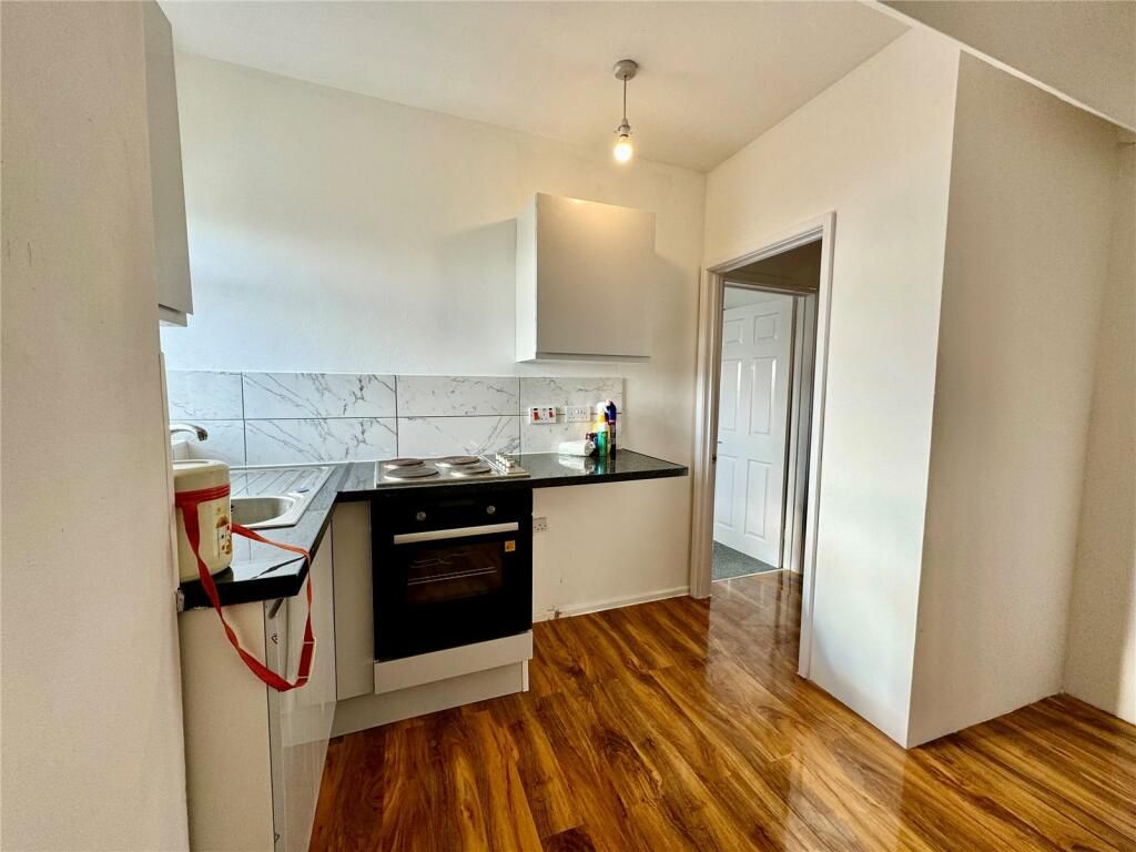 Property photo 2 of 6