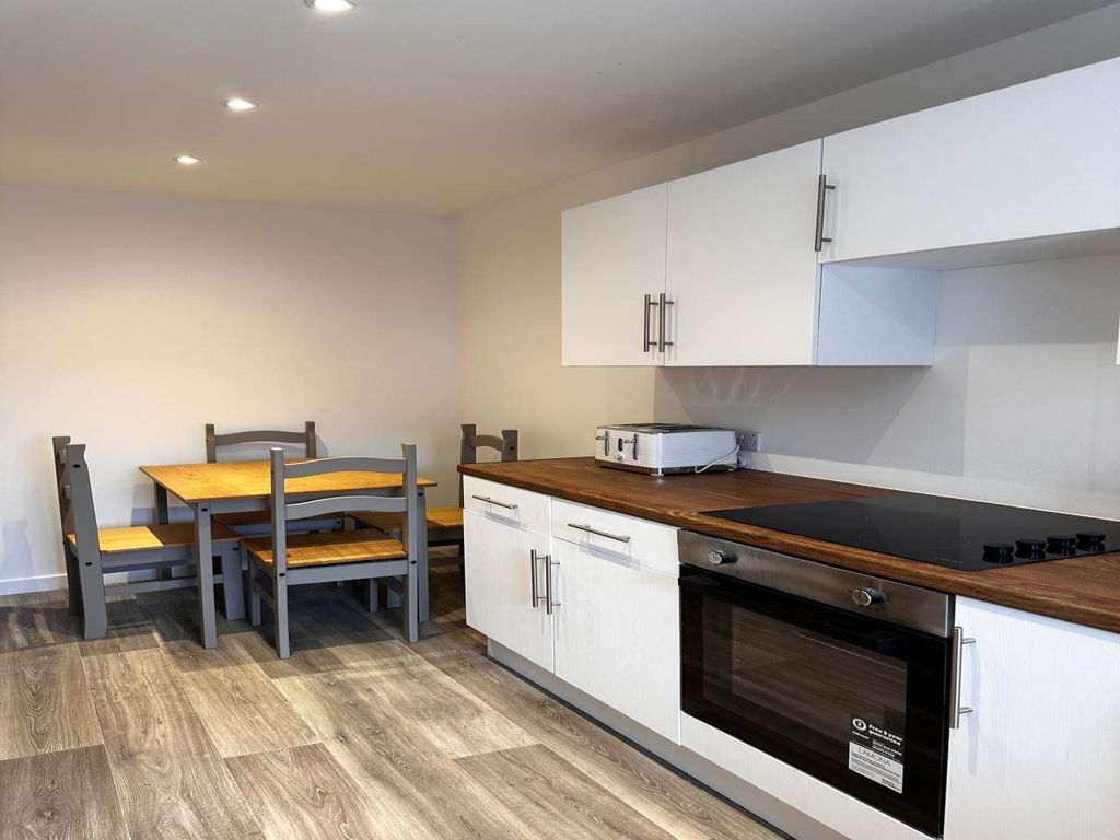 Property photo 3 of 7 Img_4858