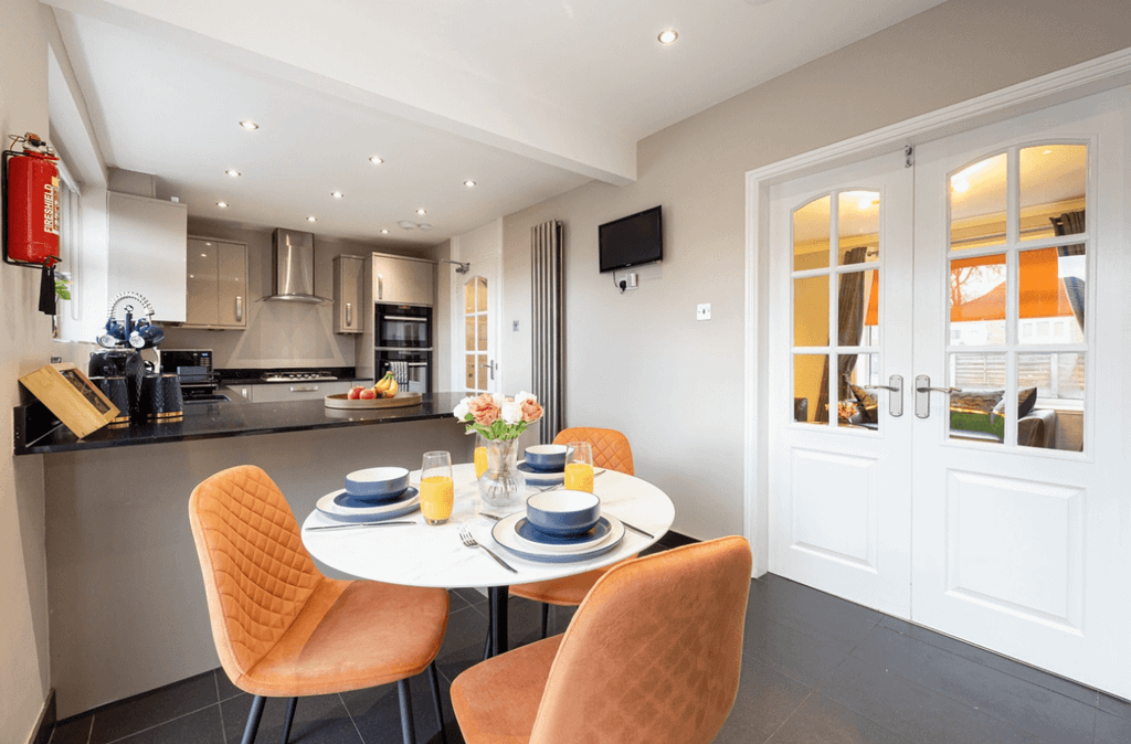 Property photo 1 of 11 Goodwood Rd, London Se14 6Bl, UK