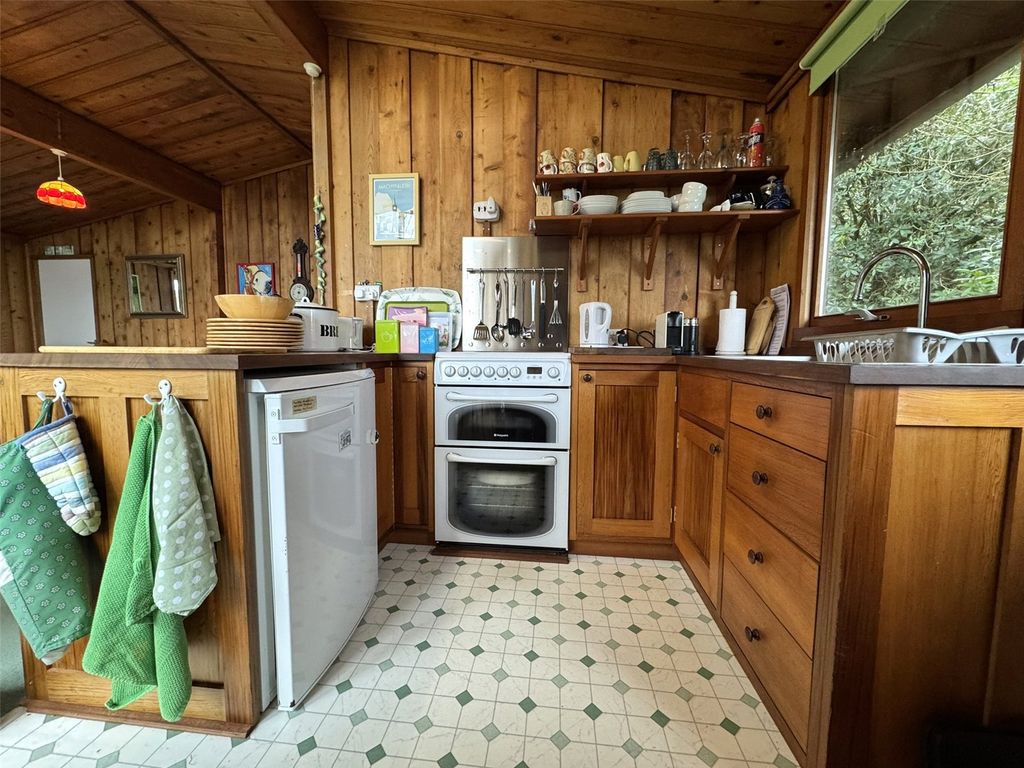 Property photo 3 of 17 Picture No. 05