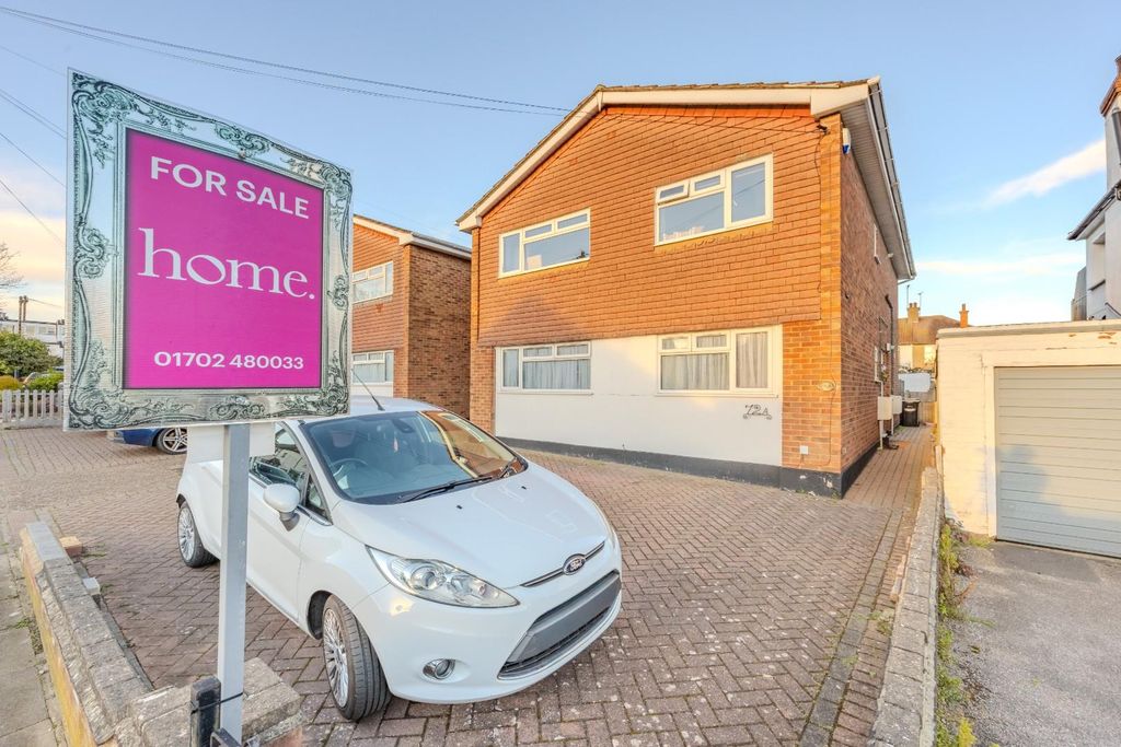 Property photo 1 of 12 Front &amp; Parking