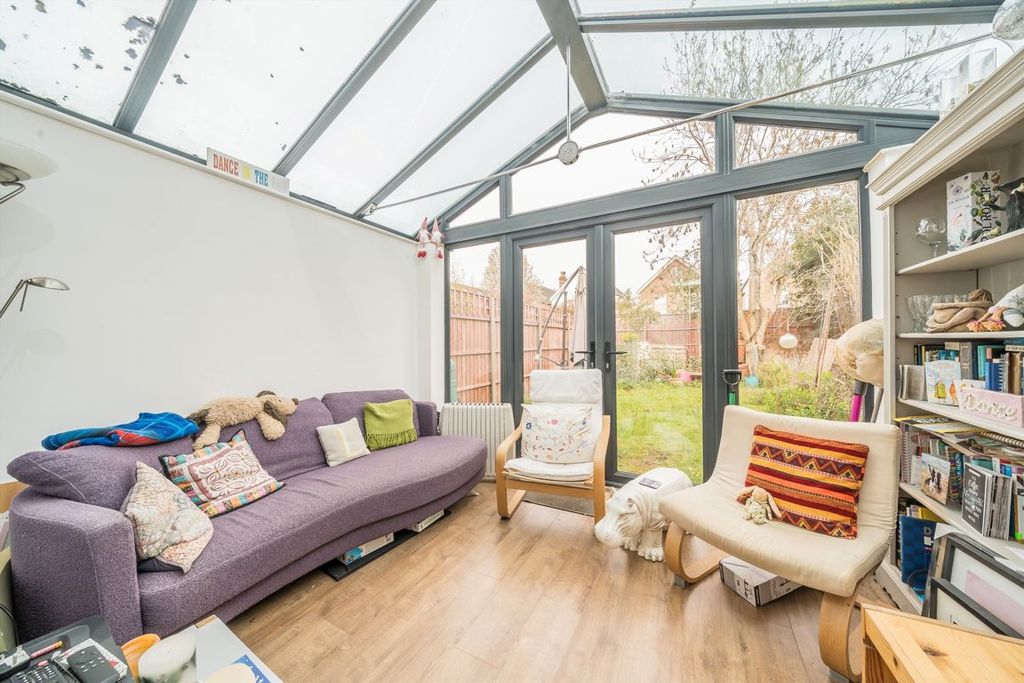 Property photo 3 of 5