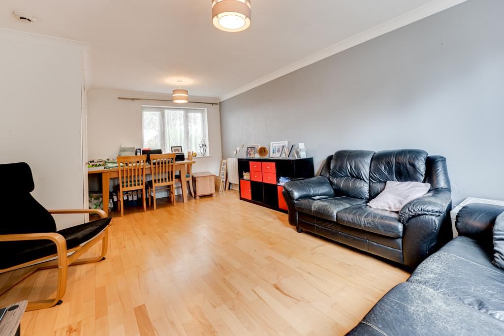 Property photo 2 of 23 85 Pytchley Road, Kettering + Floorplan-16.Jpg