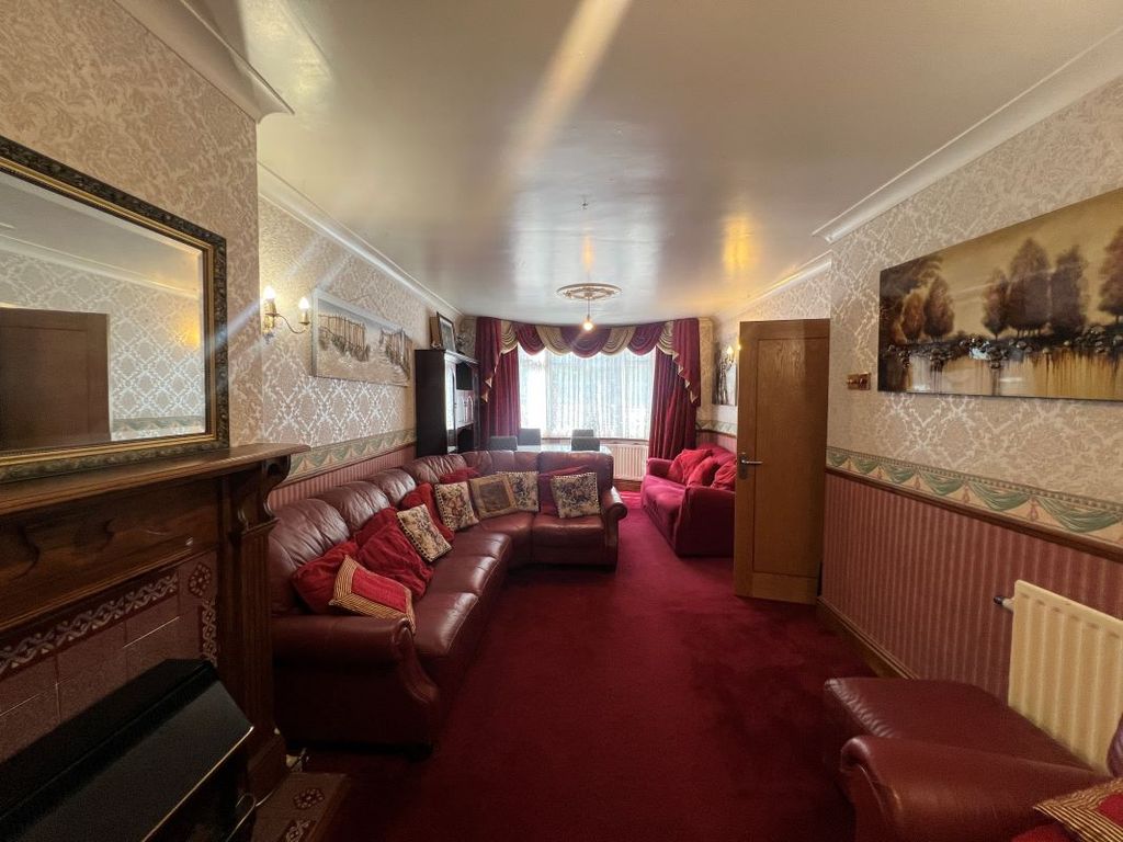 Property photo 3 of 22