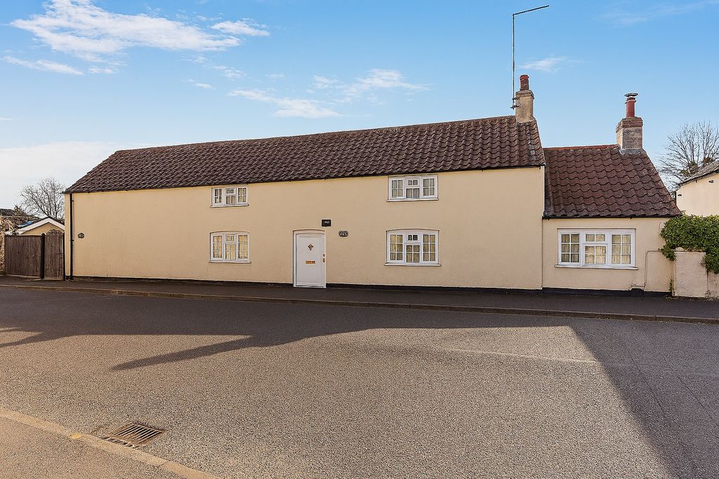 Property photo 2 of 15