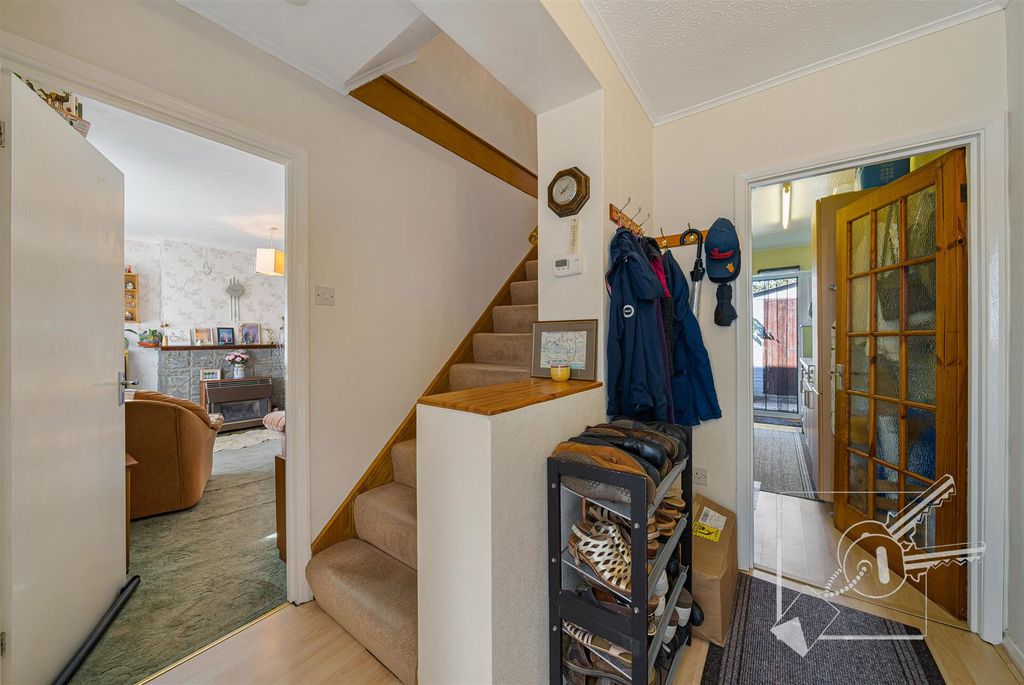 Property photo 3 of 39 Hall
