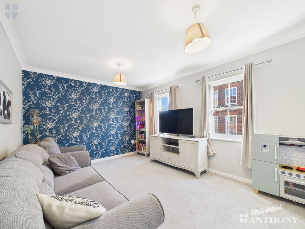 Property photo 2 of 10 d58944Ecd25F41F49Af1A18F549687B2_80_Cam03218G0-Pr0856-Still005