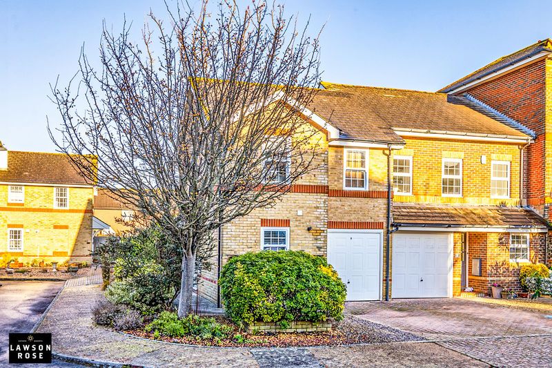 Property photo 1 of 29 .