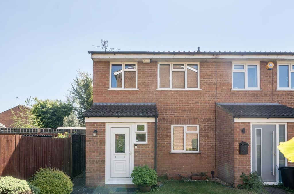 Property photo 1 of 20 Front