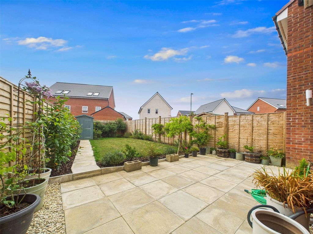 Property photo 3 of 16 Picture No. 06