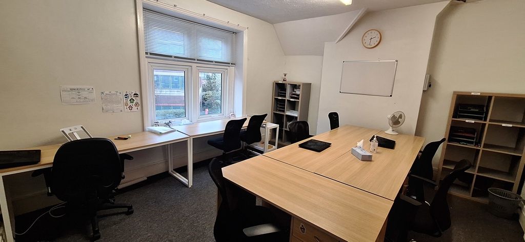 Property photo 3 of 7 Photo 4