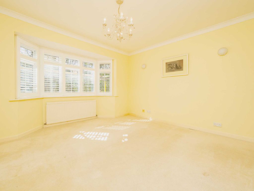 Property photo 2 of 10 Photo