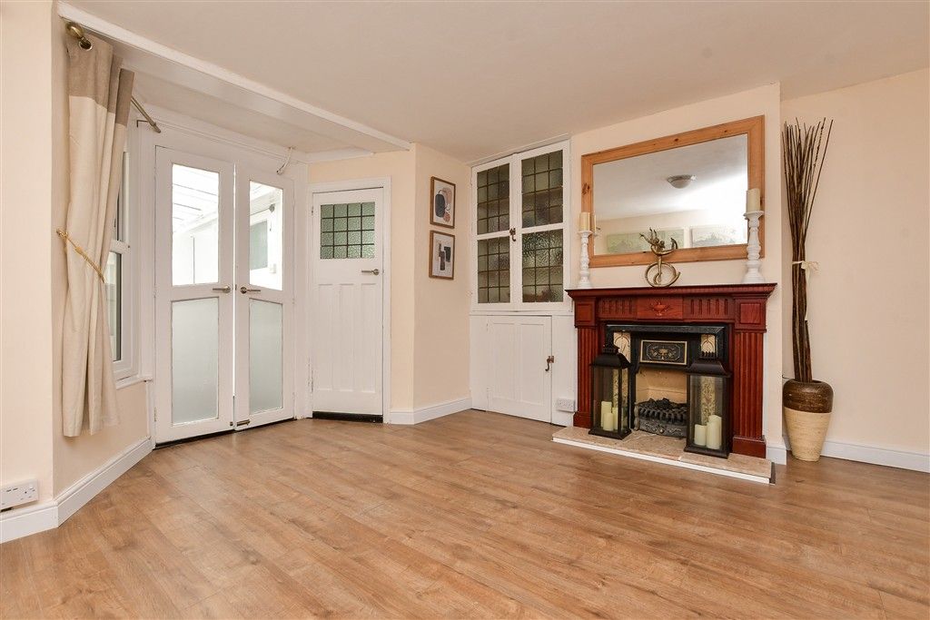 Property photo 3 of 14 Internal Feature
