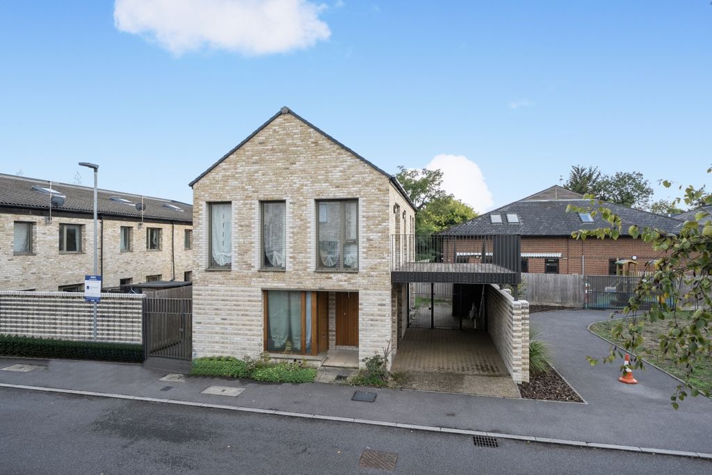 Property photo 1 of 9 1