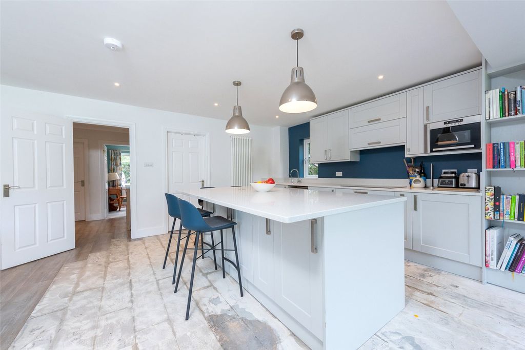 Property photo 3 of 18 Picture No. 21