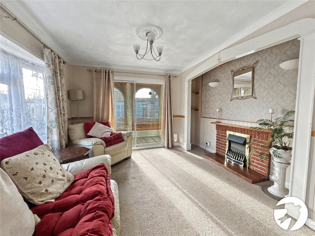 Property photo 3 of 21 Picture No. 17