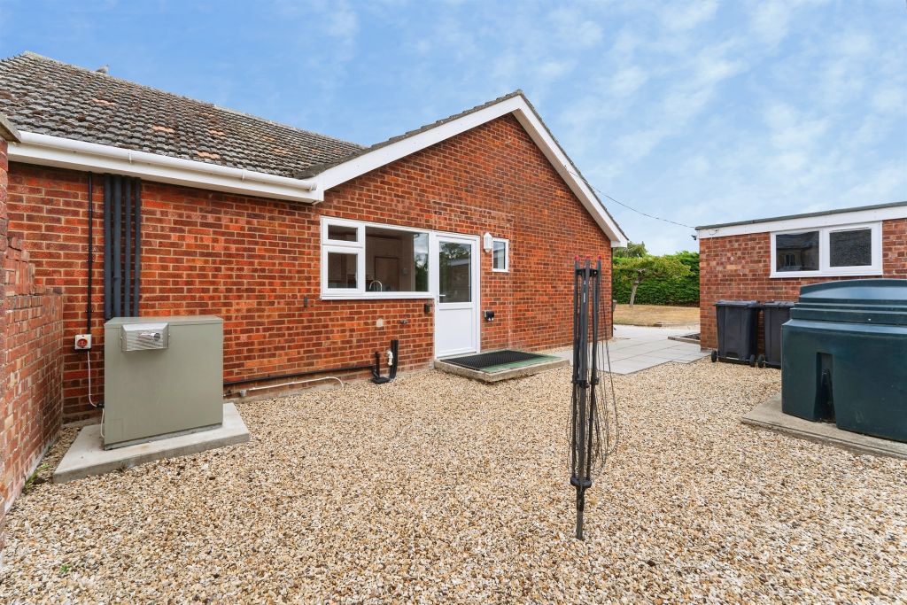 Property photo 3 of 19