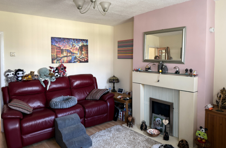 Property photo 2 of 9