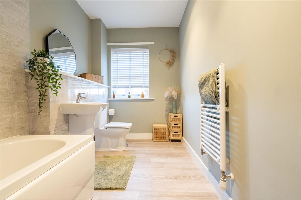 Additional image 5 of 4 bed terraced house for saleNorthumberland Close, North Shields NE30