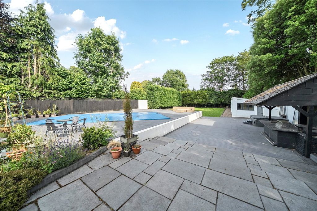 Property photo 2 of 57 Picture No. 47