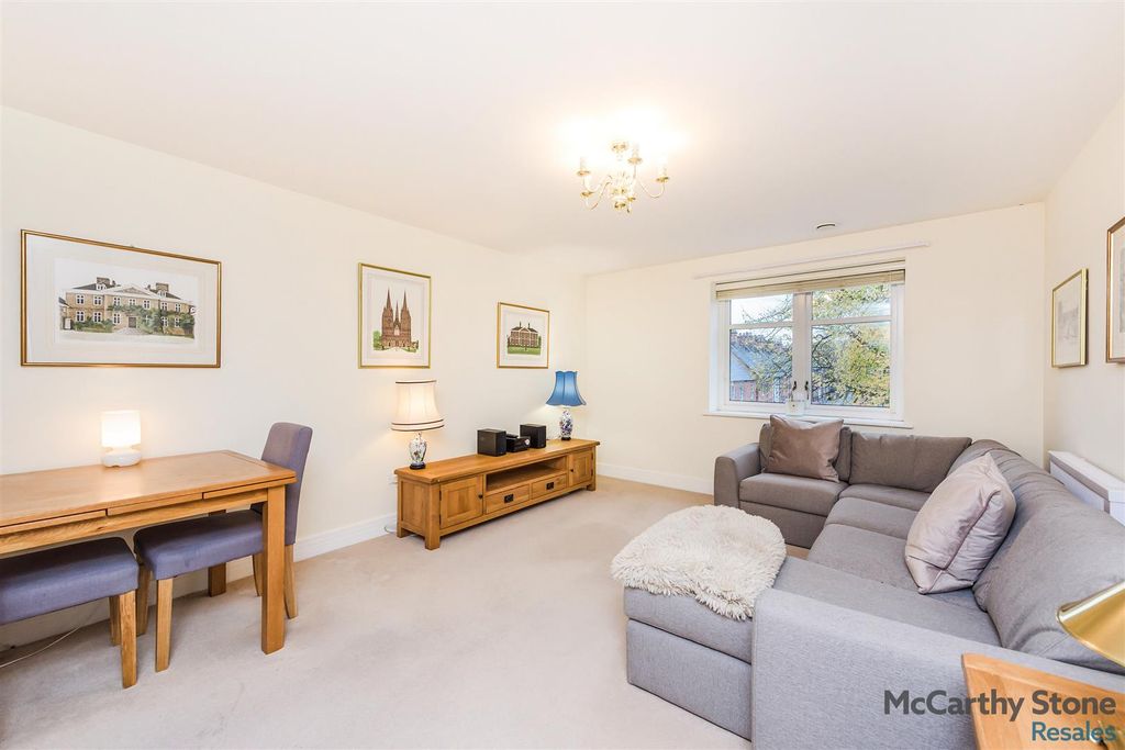 Property photo 3 of 22 29Stclem1.Jpg