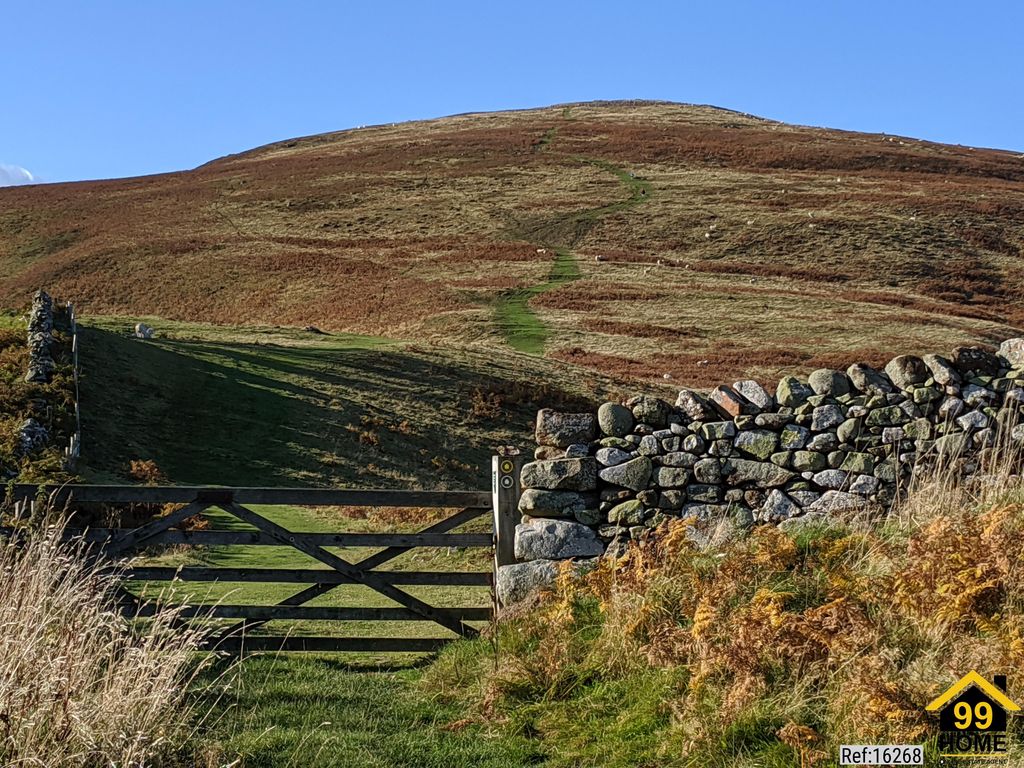 Property photo 2 of 16 Photo 1