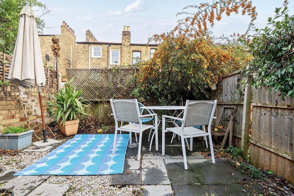 Property photo 3 of 20 Picture No. 16