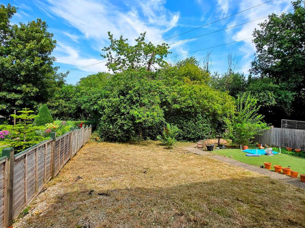 Property photo 2 of 24